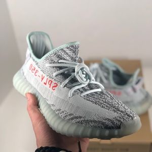 Brand new Yeezy 350 V2 “Blue Tints” size 10.5